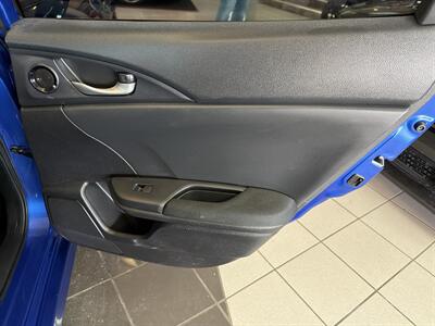 2017 Honda Civic EX 4DR HATCHBACK TURBO   - Photo 24 - Hamilton, OH 45015