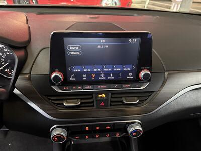 2024 Nissan Altima 2.5 SV 4DR SEDAN   - Photo 15 - Hamilton, OH 45015