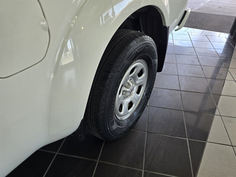 2021 Nissan Frontier S 4DR KING CAB - Photo 29 - Hamilton, OH 45015