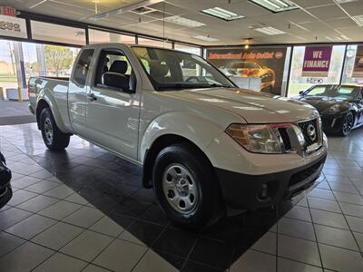 2021 Nissan Frontier S 4DR KING CAB - Photo 3 - Hamilton, OH 45015