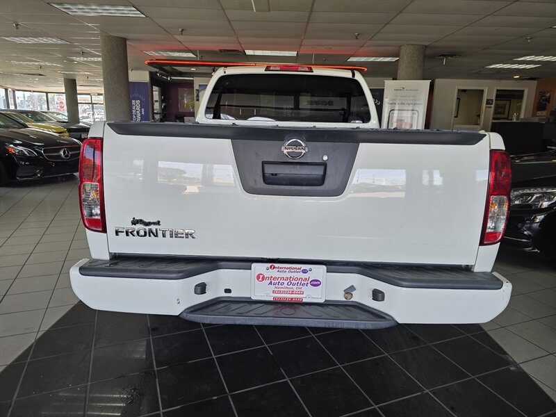 2021 Nissan Frontier S 4DR KING CAB - Photo 5 - Hamilton, OH 45015