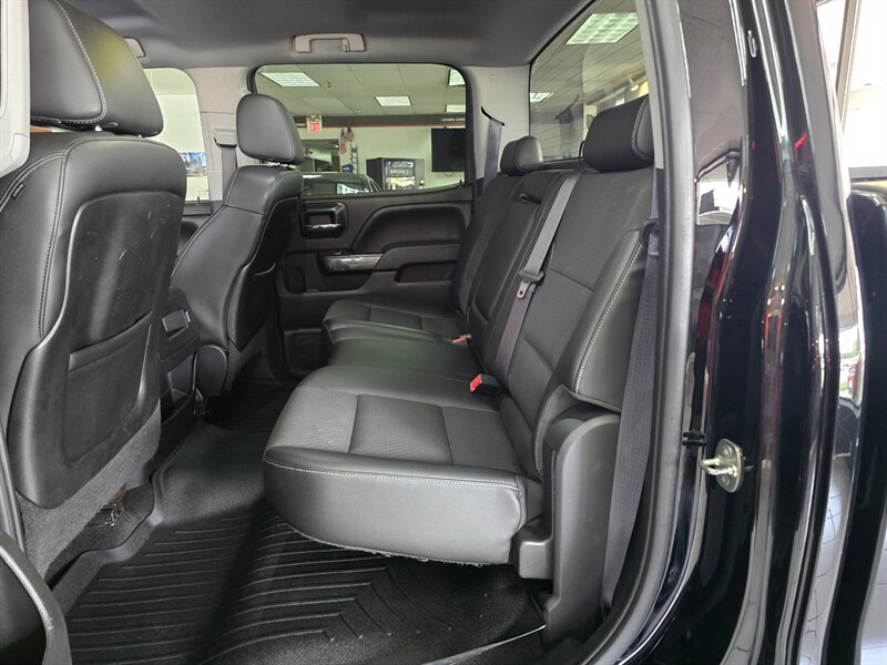 2014 GMC Sierra 1500 SLE-CREW CAB-4X4/ALL-TERRAIN - Photo 11 - Hamilton, OH 45015