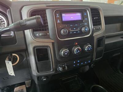 2018 RAM 2500 Tradesman 4DR CREW CAB 4X4   - Photo 20 - Hamilton, OH 45015