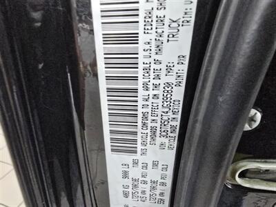 2018 RAM 2500 Tradesman 4DR CREW CAB 4X4   - Photo 33 - Hamilton, OH 45015