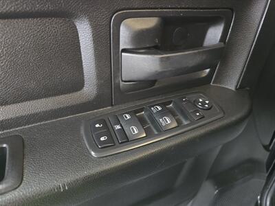 2018 RAM 2500 Tradesman 4DR CREW CAB 4X4   - Photo 12 - Hamilton, OH 45015
