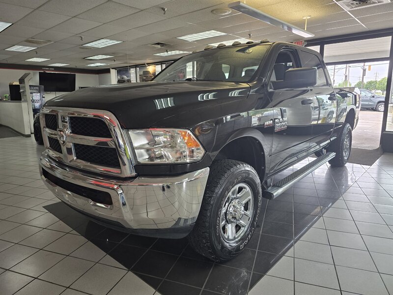 2018 RAM 2500 Tradesman 4DR CREW CAB 4X4   - Photo 1 - Hamilton, OH 45015