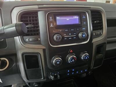 2018 RAM 2500 Tradesman 4DR CREW CAB 4X4   - Photo 22 - Hamilton, OH 45015