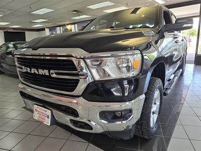 2019 RAM 1500 Big Horn/CREW CAB/H/4X4   - Photo 2 - Hamilton, OH 45015