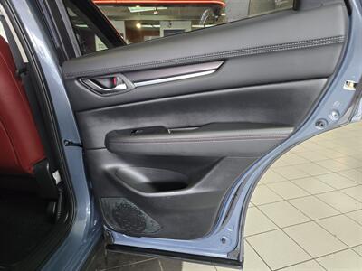 2022 Mazda CX-5 2.5 S Carbon Edition   - Photo 15 - Hamilton, OH 45015