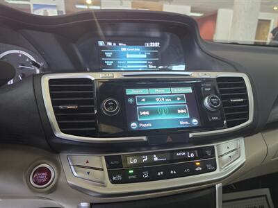 2013 Honda Accord EX-L   - Photo 19 - Hamilton, OH 45015