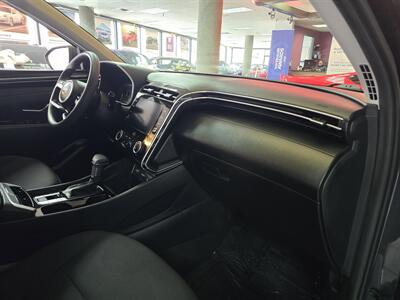 2023 Hyundai TUCSON SEL   - Photo 13 - Hamilton, OH 45015