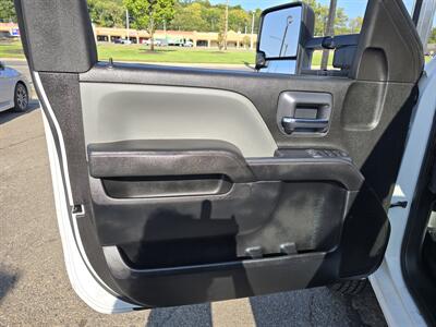 2019 Chevrolet Silverado 3500 Work Truck 2DR REGULAR CAB SWB CHASSIS   - Photo 4 - Hamilton, OH 45015