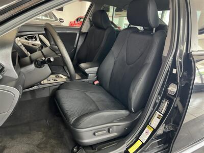 2011 Toyota Camry SE   - Photo 9 - Hamilton, OH 45015
