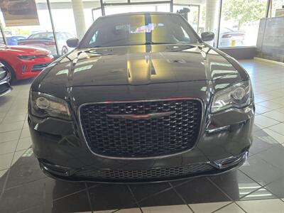 2021 Chrysler 300 Series S V6 4DR SEDAN   - Photo 2 - Hamilton, OH 45015