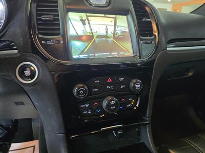 2021 Chrysler 300 Series S V6 4DR SEDAN   - Photo 19 - Hamilton, OH 45015