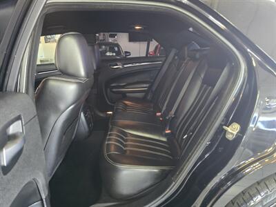2021 Chrysler 300 Series S V6 4DR SEDAN   - Photo 10 - Hamilton, OH 45015