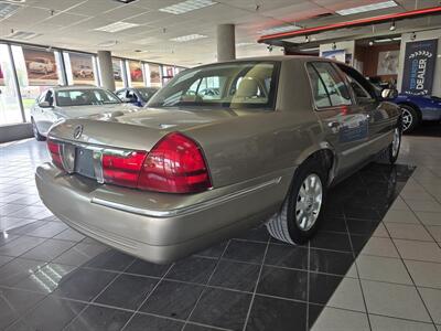 2004 Mercury Grand Marquis LS Premium   - Photo 4 - Hamilton, OH 45015