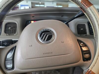 2004 Mercury Grand Marquis LS Premium   - Photo 22 - Hamilton, OH 45015