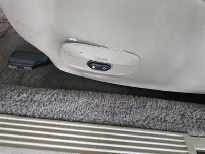 2004 Mercury Grand Marquis LS Premium   - Photo 18 - Hamilton, OH 45015