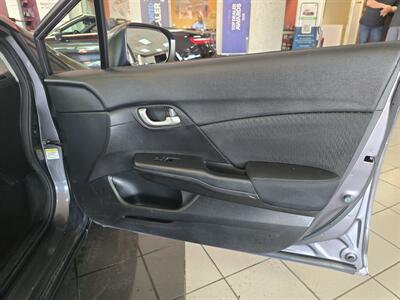 2014 Honda Civic LX   - Photo 12 - Hamilton, OH 45015