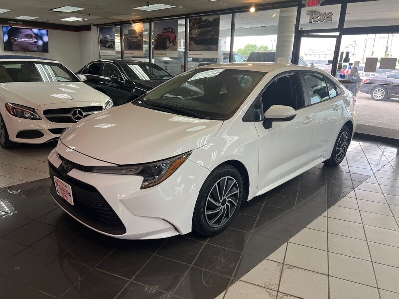 2024 Toyota Corolla LE 4DR SEDAN - Photo 1 - Hamilton, OH 45015