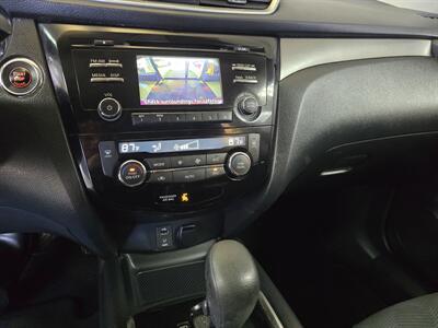 2016 Nissan Rogue SV 4DR CROSSOVER   - Photo 22 - Hamilton, OH 45015