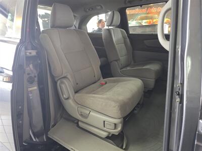 2016 Honda Odyssey EX- 4DR MINI-VAN   - Photo 13 - Hamilton, OH 45015
