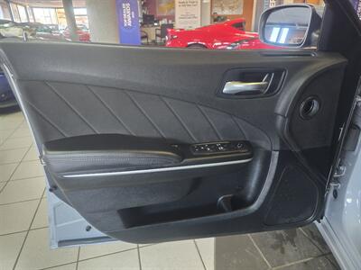 2022 Dodge Charger SXT 4DR SEDAN - Photo 6 - Hamilton, OH 45015