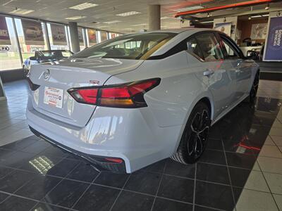 2025 Nissan Altima 2.5 SR 4DR SEDAN - Photo 3 - Hamilton, OH 45015