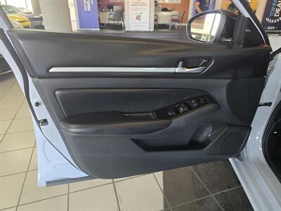 2025 Nissan Altima 2.5 SR 4DR SEDAN - Photo 7 - Hamilton, OH 45015