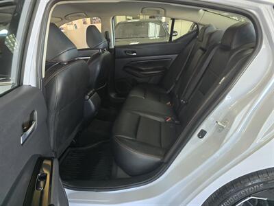 2025 Nissan Altima 2.5 SR 4DR SEDAN - Photo 11 - Hamilton, OH 45015