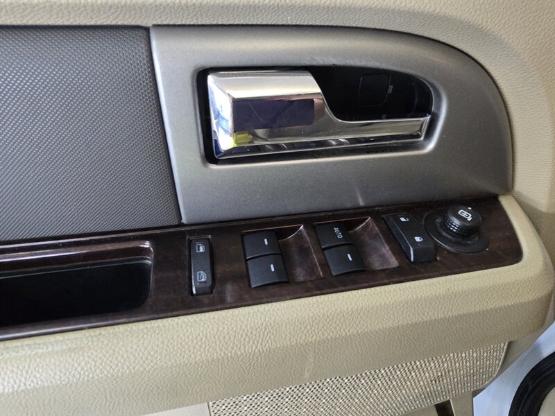 2014 Ford Expedition EL XLT 4DR SUV 4X4 - Photo 22 - Hamilton, OH 45015