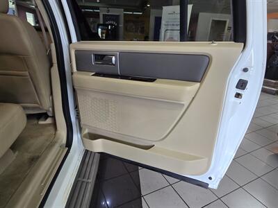 2014 Ford Expedition EL XLT 4DR SUV 4X4 - Photo 18 - Hamilton, OH 45015