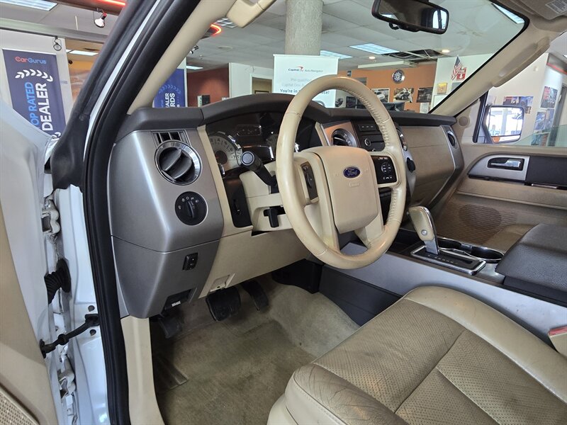 2014 Ford Expedition EL XLT 4DR SUV 4X4 - Photo 8 - Hamilton, OH 45015
