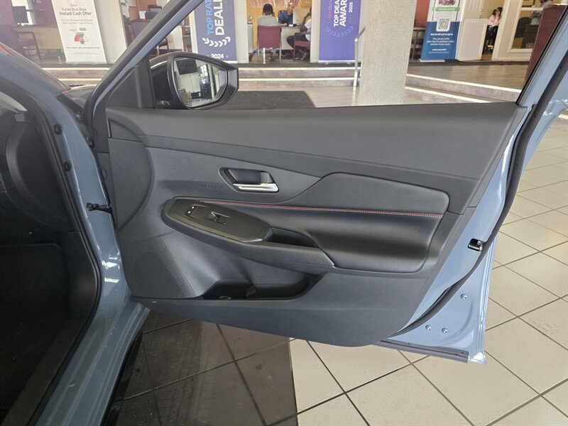 2026 Nissan Sentra SR 4DR SEDAN - Photo 12 - Hamilton, OH 45015