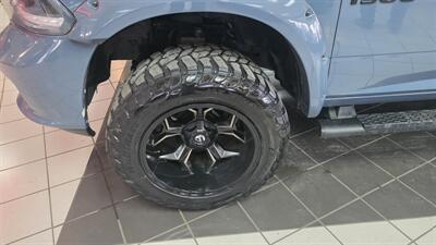 2015 RAM 1500 Sport 4DR CREW CAB 4X4   - Photo 34 - Hamilton, OH 45015