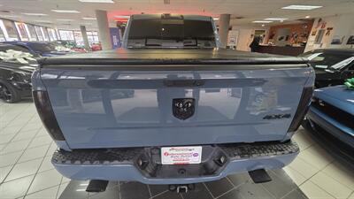 2015 RAM 1500 Sport 4DR CREW CAB 4X4   - Photo 6 - Hamilton, OH 45015