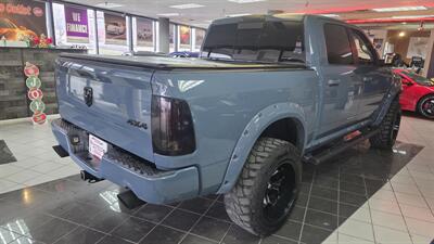 2015 RAM 1500 Sport 4DR CREW CAB 4X4   - Photo 5 - Hamilton, OH 45015