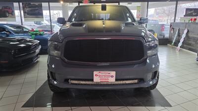 2015 RAM 1500 Sport 4DR CREW CAB 4X4   - Photo 2 - Hamilton, OH 45015