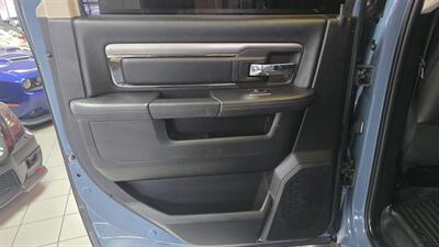 2015 RAM 1500 Sport 4DR CREW CAB 4X4   - Photo 24 - Hamilton, OH 45015