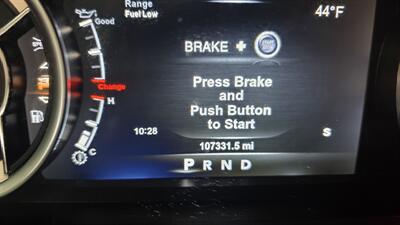 2015 RAM 1500 Sport 4DR CREW CAB 4X4   - Photo 14 - Hamilton, OH 45015