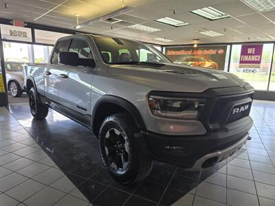 2019 RAM 1500 Rebel 4DR QUAD CAB 4X4   - Photo 3 - Hamilton, OH 45015