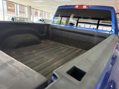 2017 RAM 1500 Express-QUAD CAB-4X4-V6   - Photo 29 - Hamilton, OH 45015