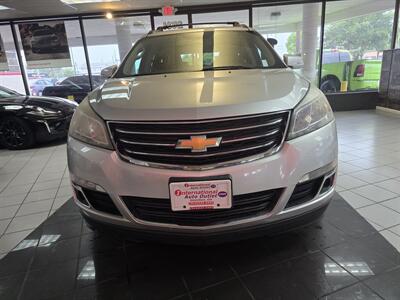 2015 Chevrolet Traverse LT 4DR SUV w/1LT   - Photo 2 - Hamilton, OH 45015