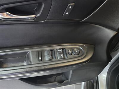 2015 Chevrolet Traverse LT 4DR SUV w/1LT   - Photo 21 - Hamilton, OH 45015
