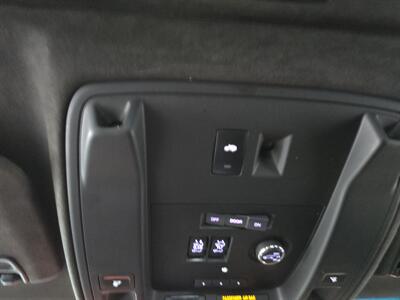 2018 Cadillac Escalade Platinum 4DR SUV AWD   - Photo 32 - Hamilton, OH 45015