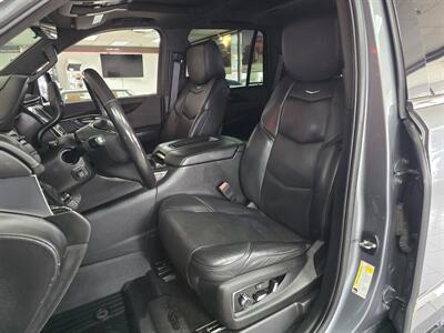 2018 Cadillac Escalade Platinum 4DR SUV AWD   - Photo 9 - Hamilton, OH 45015