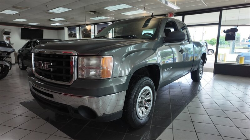 2011 GMC Sierra 1500 SL 4DR EXTENDED CAB/V8 - Photo 1 - Hamilton, OH 45015