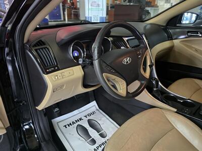 2011 Hyundai SONATA Limited 2.0T 4DR SEDAN - Photo 8 - Hamilton, OH 45015