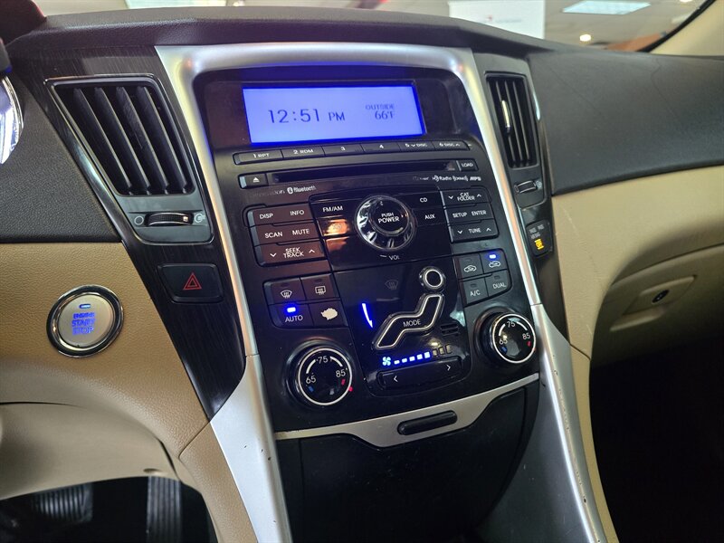 2011 Hyundai SONATA Limited 2.0T 4DR SEDAN - Photo 21 - Hamilton, OH 45015